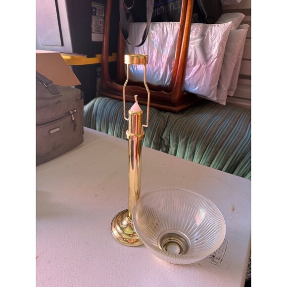 Vintage tabletop candle lamp from Partylite / circa 1980s bronze and glass shade - Picture 4 of 6